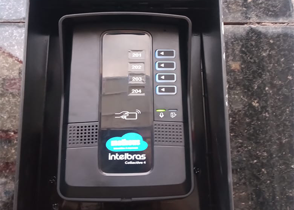 Porteiro eletrônico para 4 apartamentos
